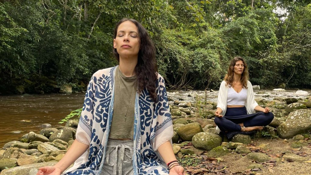 Meditación en la naturaleza en viajes de bienestar, San Roque de Cumbaza