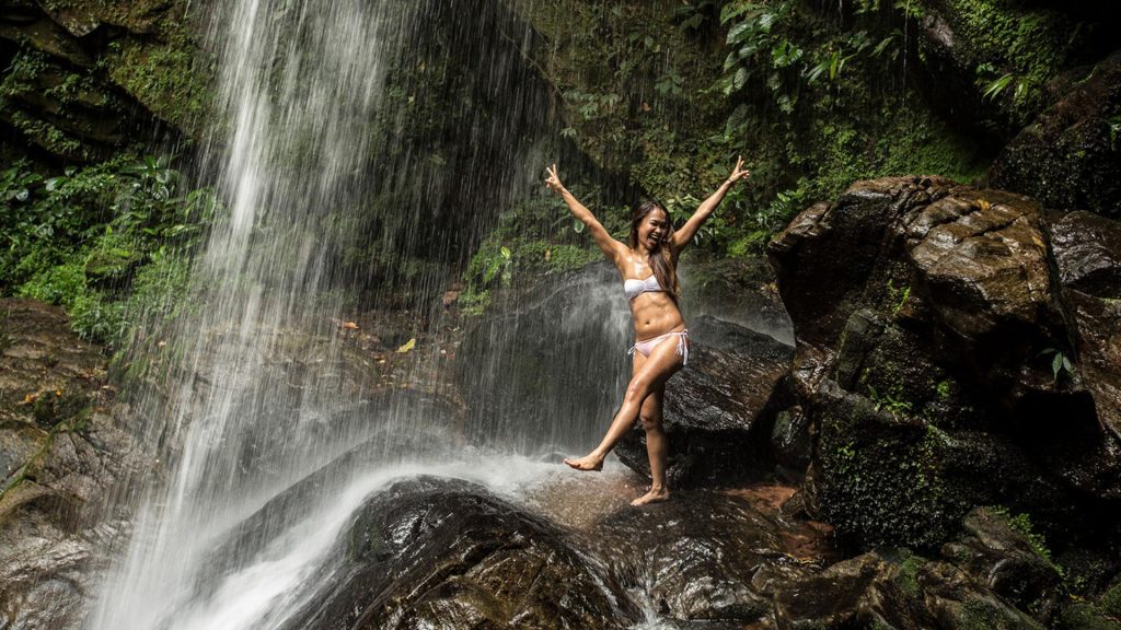 Viajes cortos en la selva para mujeres, Catarata de Huacamaillo